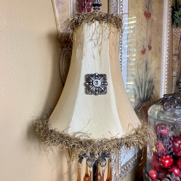 Magnetic Lampshade Enhancer Embellishment - Picture 5 of 10
